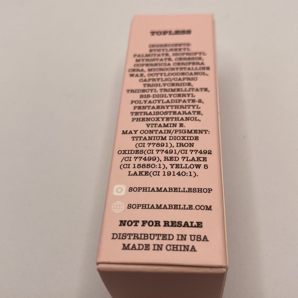 Sophia + Mabelle Hydrating Hybrid 2-in-1 Lip Balm - Picture 2 of 3